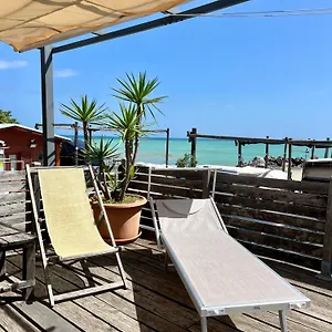 Con Accesso Privato , Savona Italien